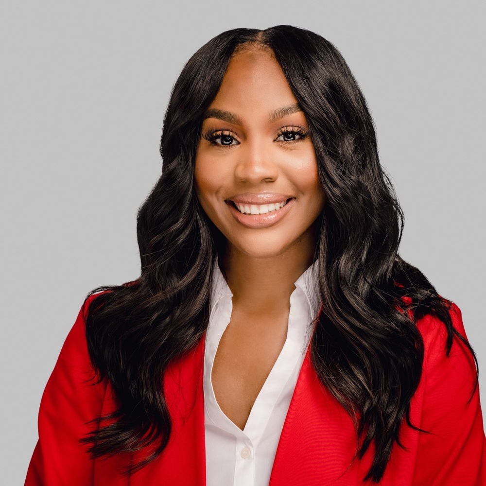 Meet your Posher, Alaina